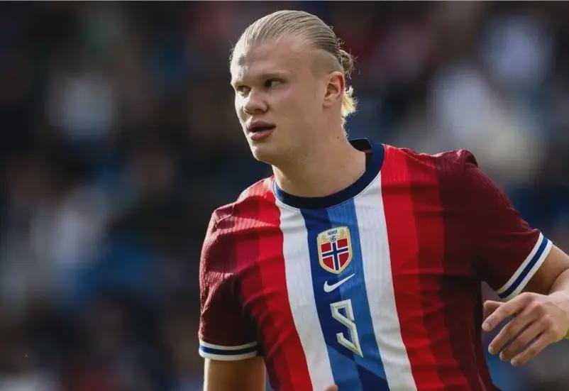 [德甲]凯恩禁区内回做 格纳布里低射破门