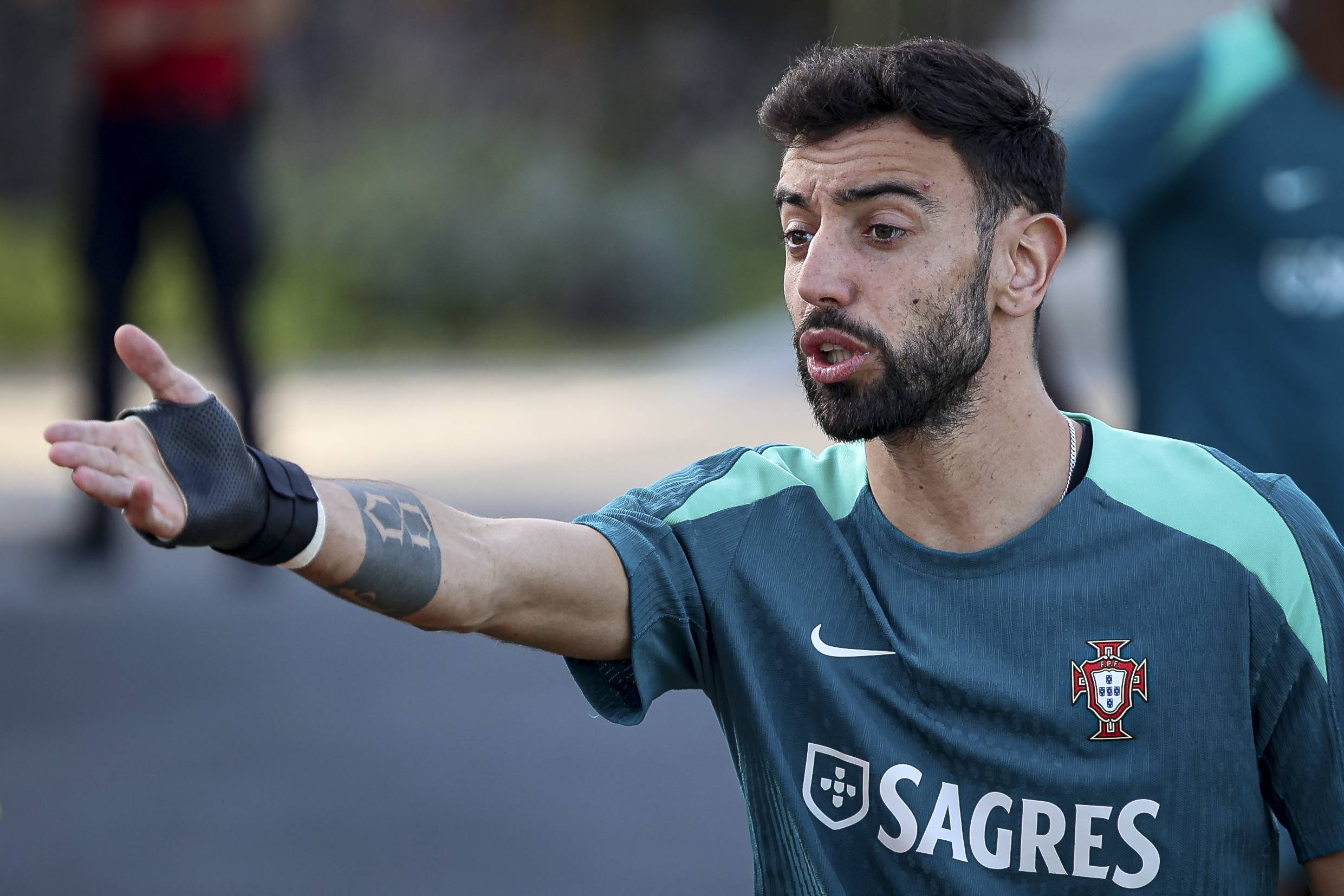 拜仁官方：因欧足联处罚，对圣吉罗斯联合的比赛