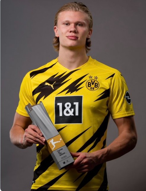 太阳报：曼联新星海文租下了弗格森之前在柴郡的豪宅