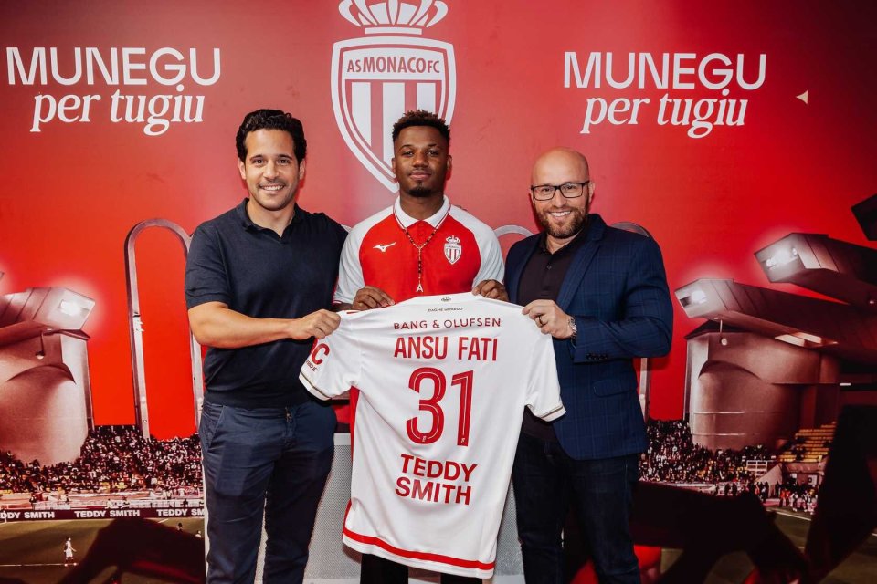 天空首席记者：目前没有球队领跑格伊争夺战，曼